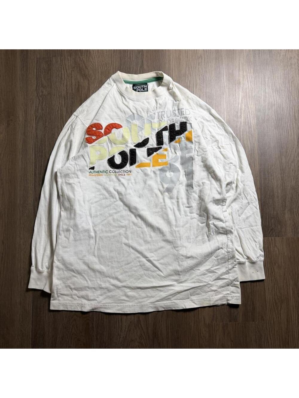 Y2K Southpole textured hip hop longsleeve size medium (has yellowing, needs oxy)